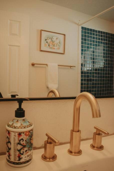 阿尔伯克基Casa Charleston-3Br-2Bath-Hot Tub-Pet Friendly-No Pet Fees!别墅 外观 照片