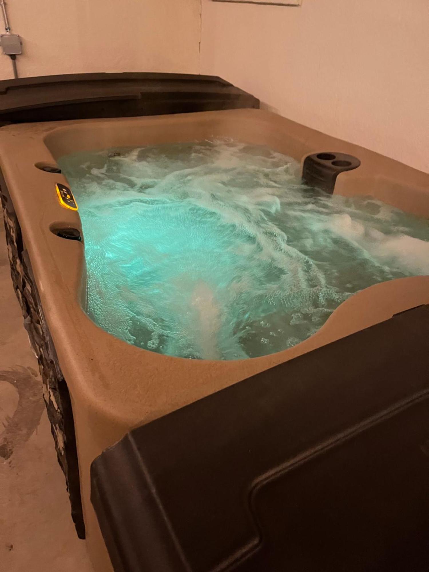 阿尔伯克基Casa Charleston-3Br-2Bath-Hot Tub-Pet Friendly-No Pet Fees!别墅 外观 照片